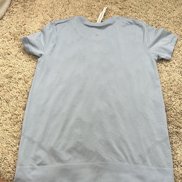 Lululemon Swiftly Tech Short Sleeve - Picture 4 of 5